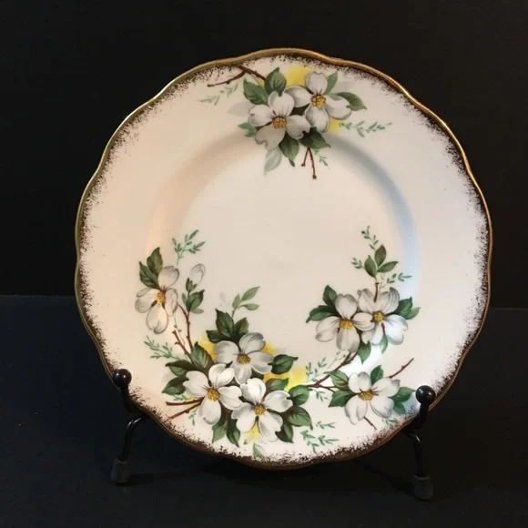 Royal Albert Bone China White Dogwood England 6 3/8" Flawless - Picture 4 of 5